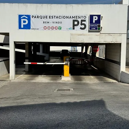 Almar - - Dos Pescadores Αλμπουφέιρα